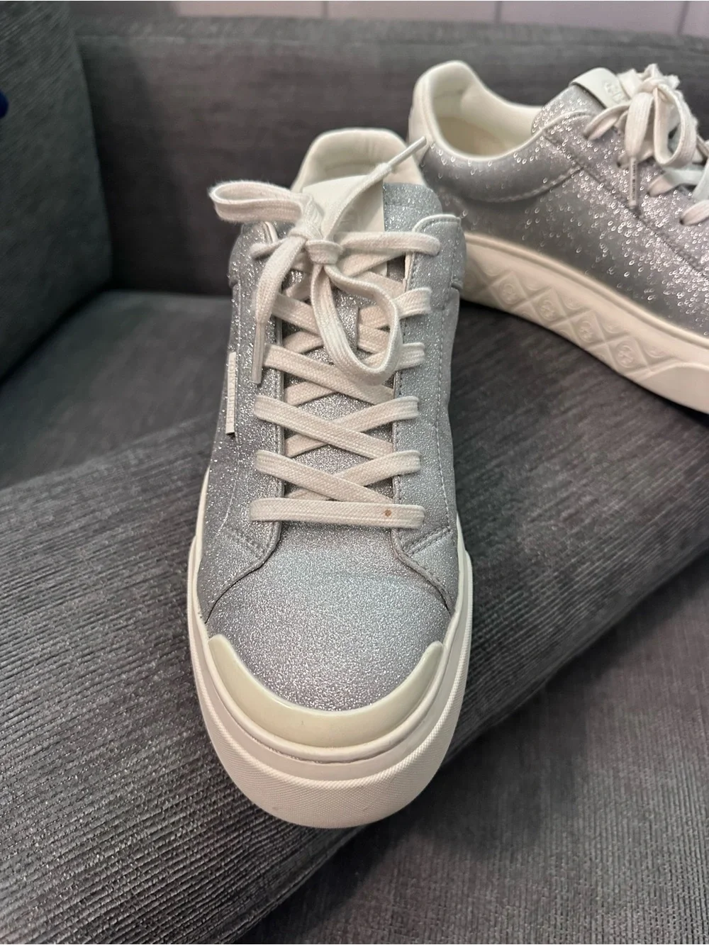 Tory Burch Ladybug Women's Sneakers – Size 10 – Silver Glitter/Blanc